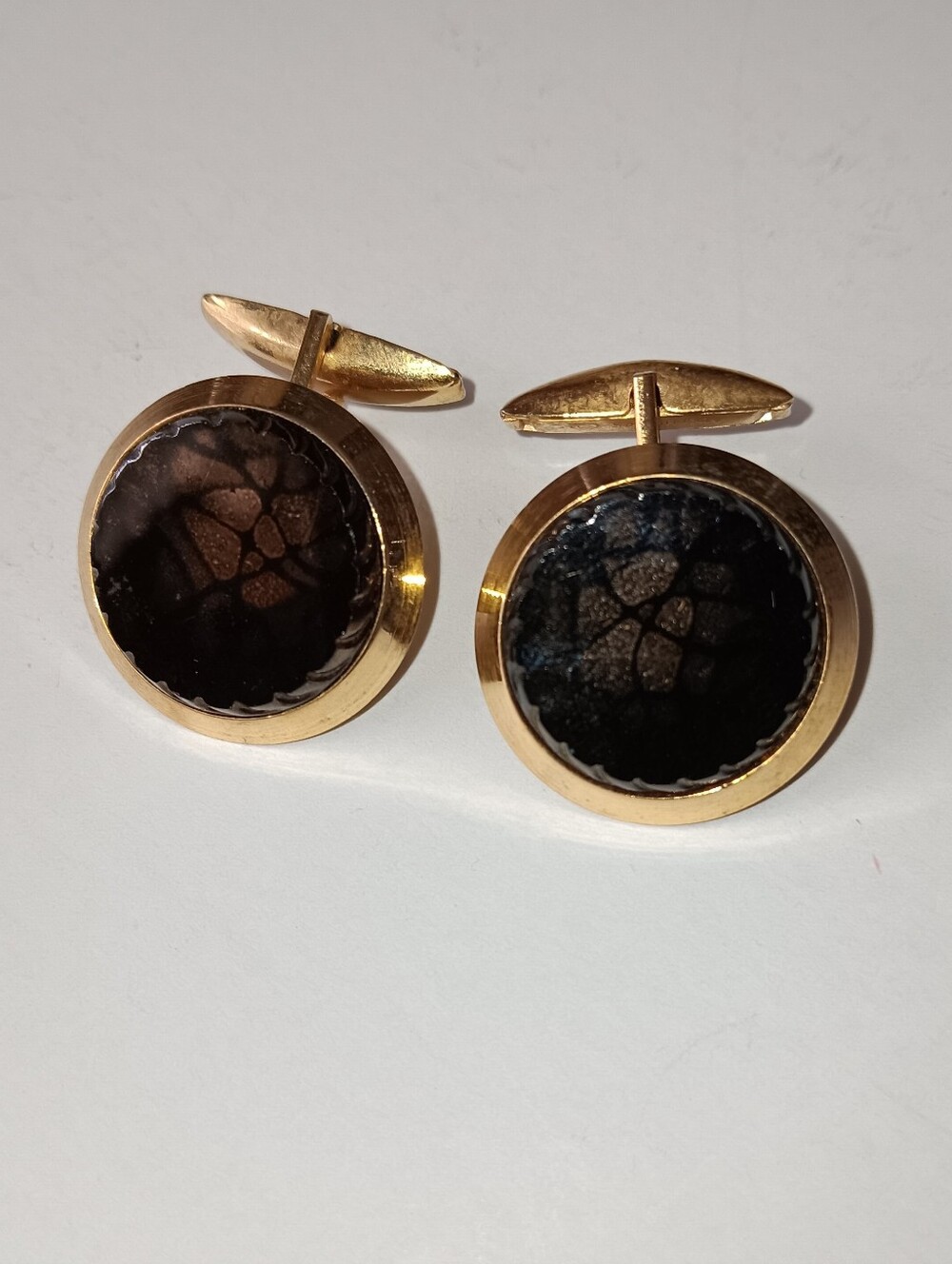 Vtg. Sarah Coventry Brown Black Gold Tone Metal Cufflinks